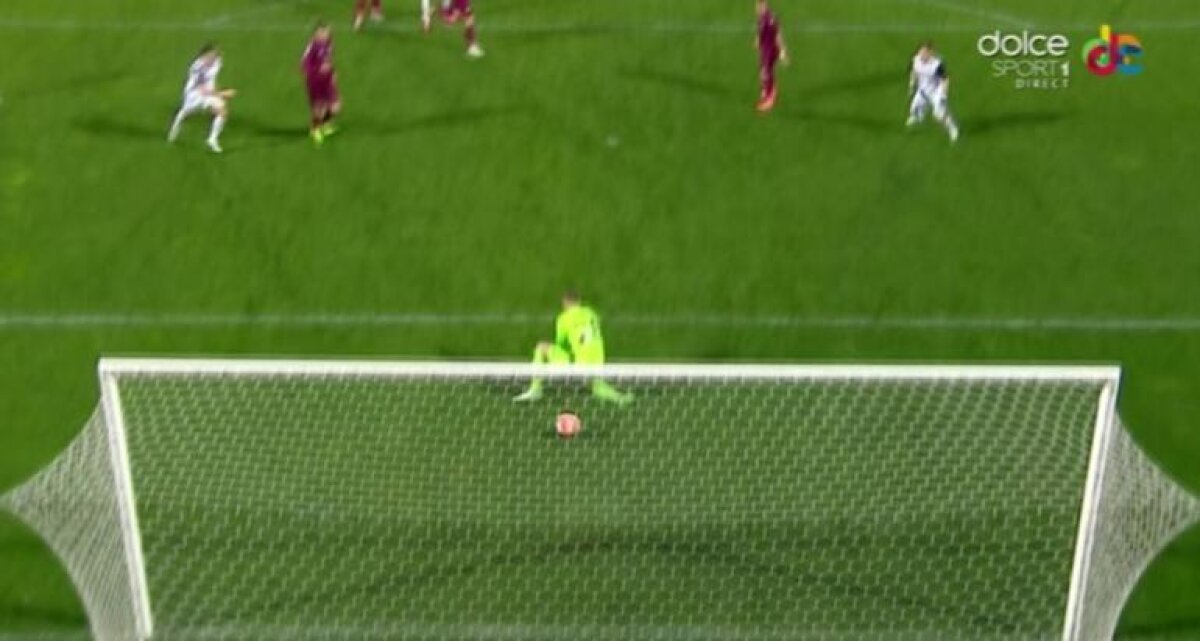 VIDEO Gol de cascadorii rîsului în Astra - CFR Cluj » Șumudică a sărit de pe bancă