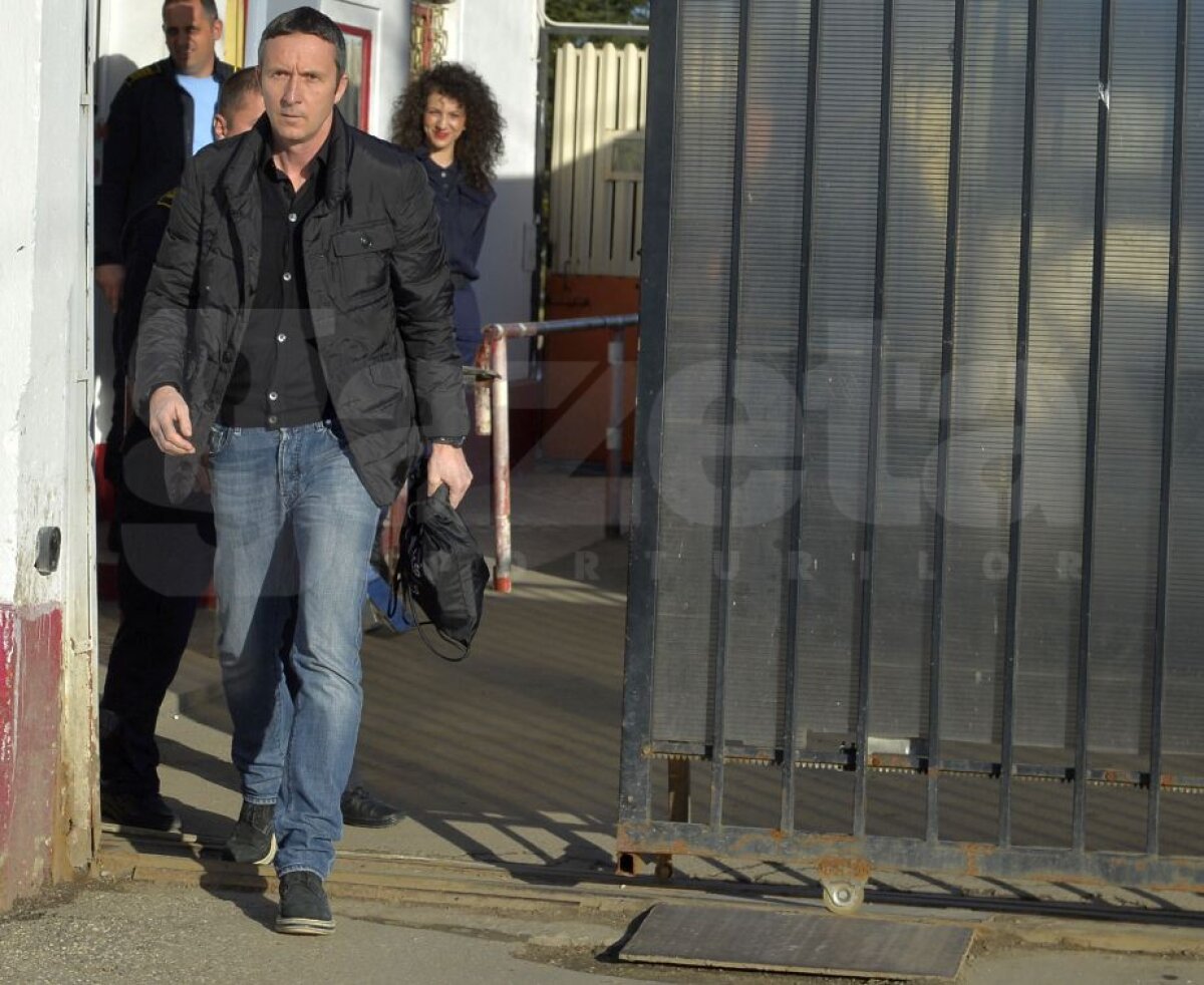 A vorbit în fața Penitenciarului Jilava » Primele declarații ale lui Mihai Stoica după eliberare: "Cum mă urc în mașină, îl sun pe Becali"