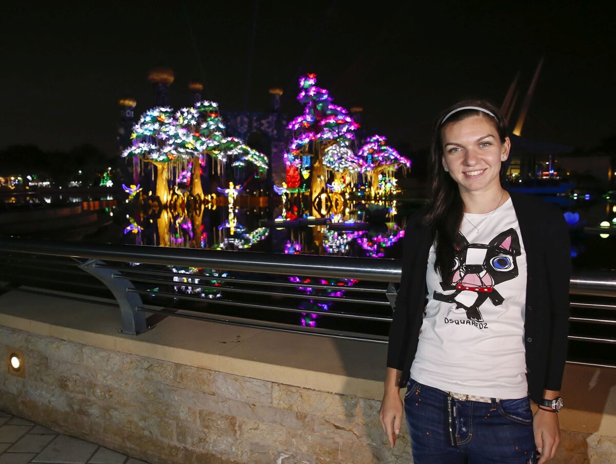 Galerie FOTO Căutând încredere » Simona Halep a revenit în Golf pentru provocări noi