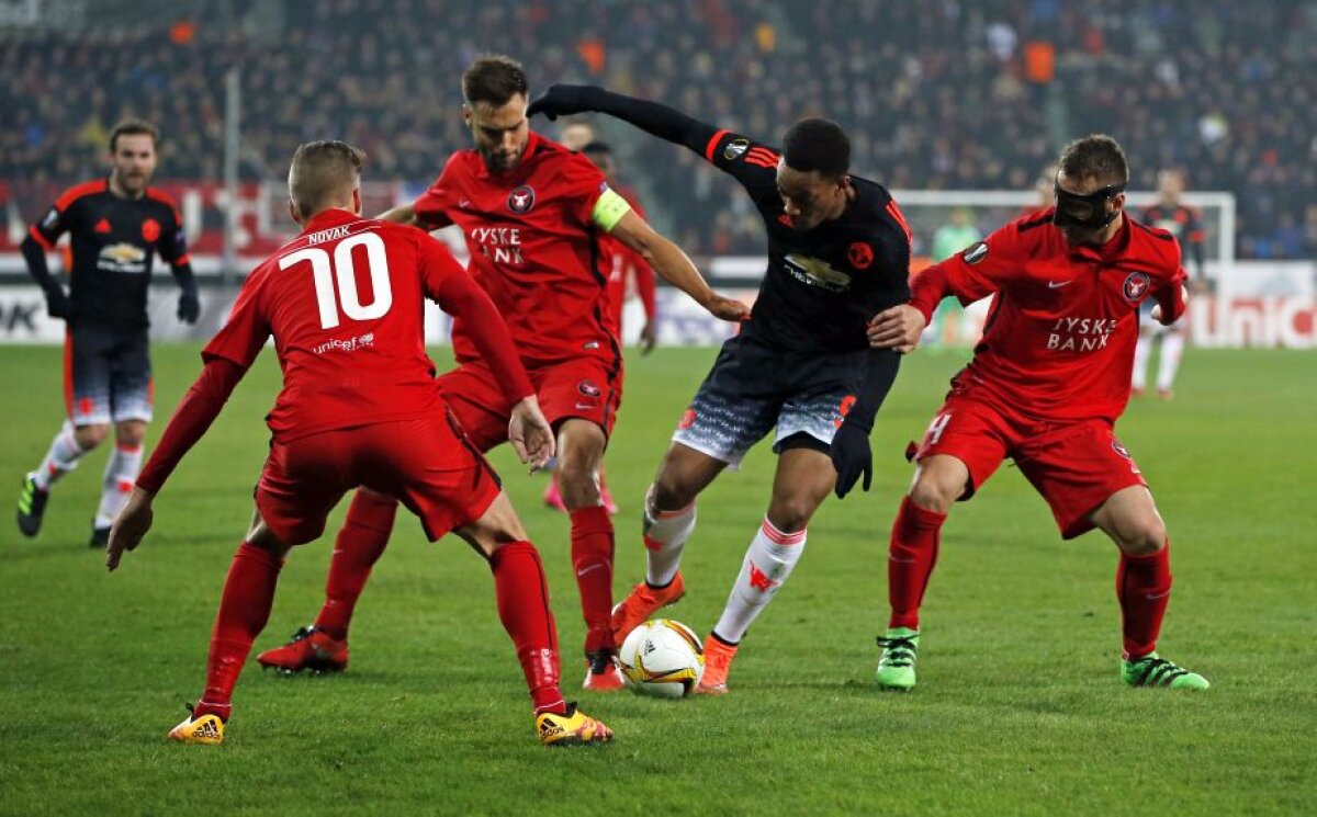 VIDEO Manchester United s-a făcut din nou de râs, Jose Mourinho tot mai aproape de a prelua echipa