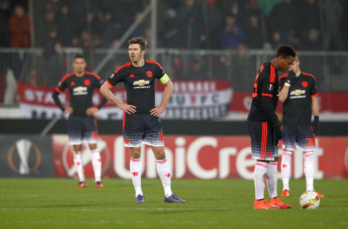 VIDEO Manchester United s-a făcut din nou de râs, Jose Mourinho tot mai aproape de a prelua echipa