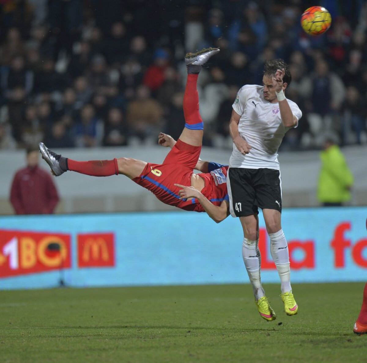 FOTO + VIDEO » FC Voluntari - Steaua 3-1 » "Groapa" blestemată » Golurile senzaționale a lui Kone au umilit campioana