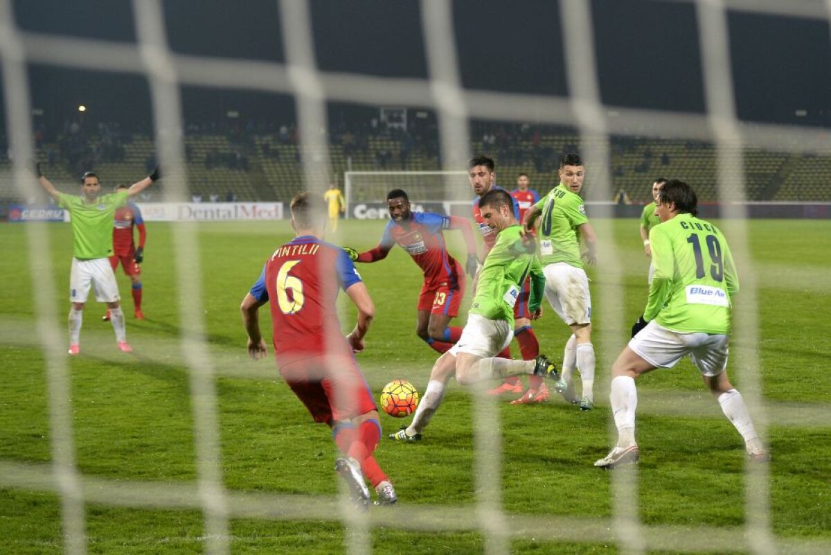VIDEO + FOTO Înghețați! Ieșenii ratează play-off-ul, iar steliștii le dau șansa rivalelor să se distanțeze: Steaua - CSMS 1-1