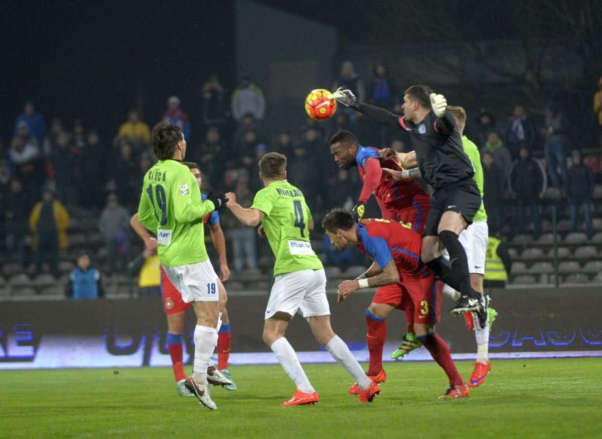 VIDEO + FOTO Înghețați! Ieșenii ratează play-off-ul, iar steliștii le dau șansa rivalelor să se distanțeze: Steaua - CSMS 1-1