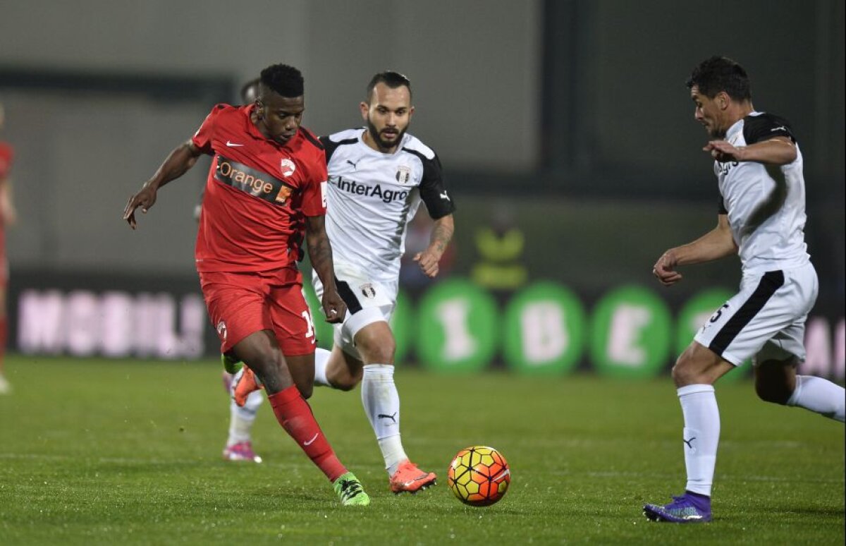 VIDEO și FOTO Egal cu scandal la Giurgiu! Astra - Dinamo 1-1, iar echipa lui Șumudică e prima la finalul sezonului regulat