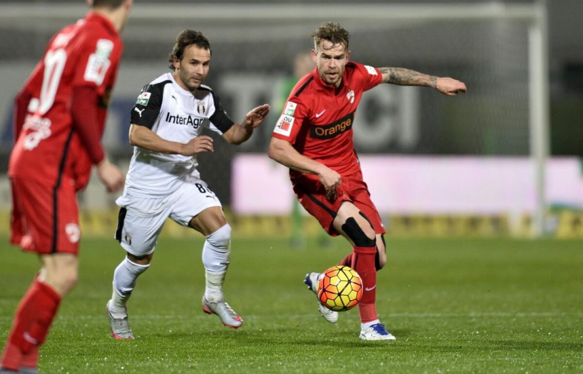 VIDEO și FOTO Egal cu scandal la Giurgiu! Astra - Dinamo 1-1, iar echipa lui Șumudică e prima la finalul sezonului regulat