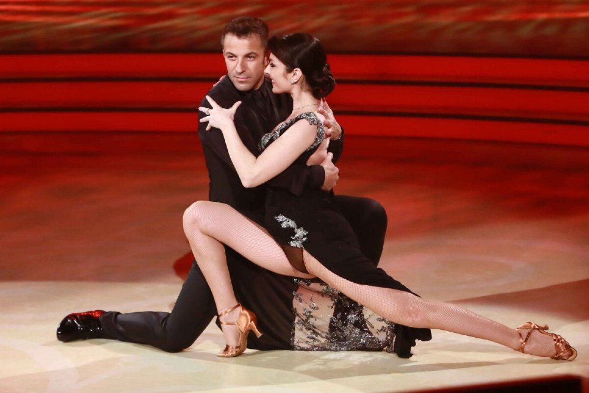 FOTO Del Piero "dansează cu stelele" » Fostul star al lui Juve e una dintre vedetele unui supershow din Italia