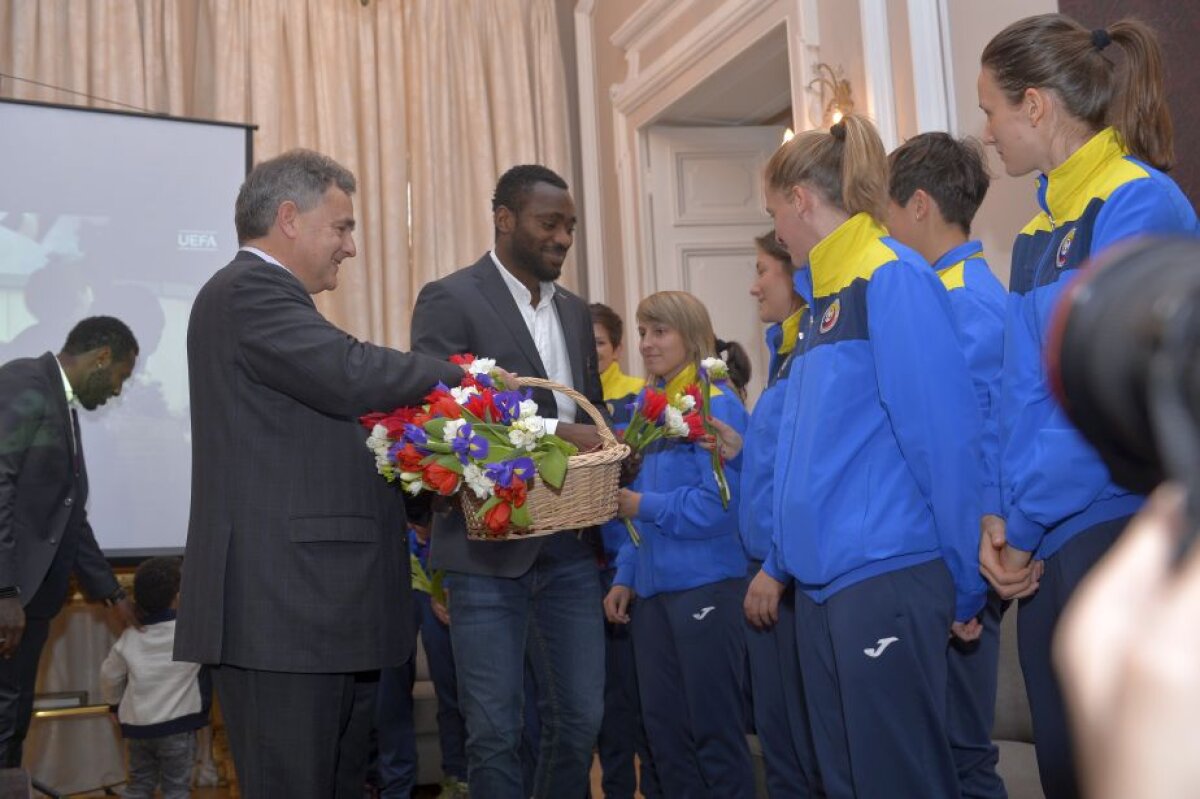 FOTO Așa va arăta tricoul României în primul meci la EURO 2016 » Răzvan Burleanu l-a prezentat