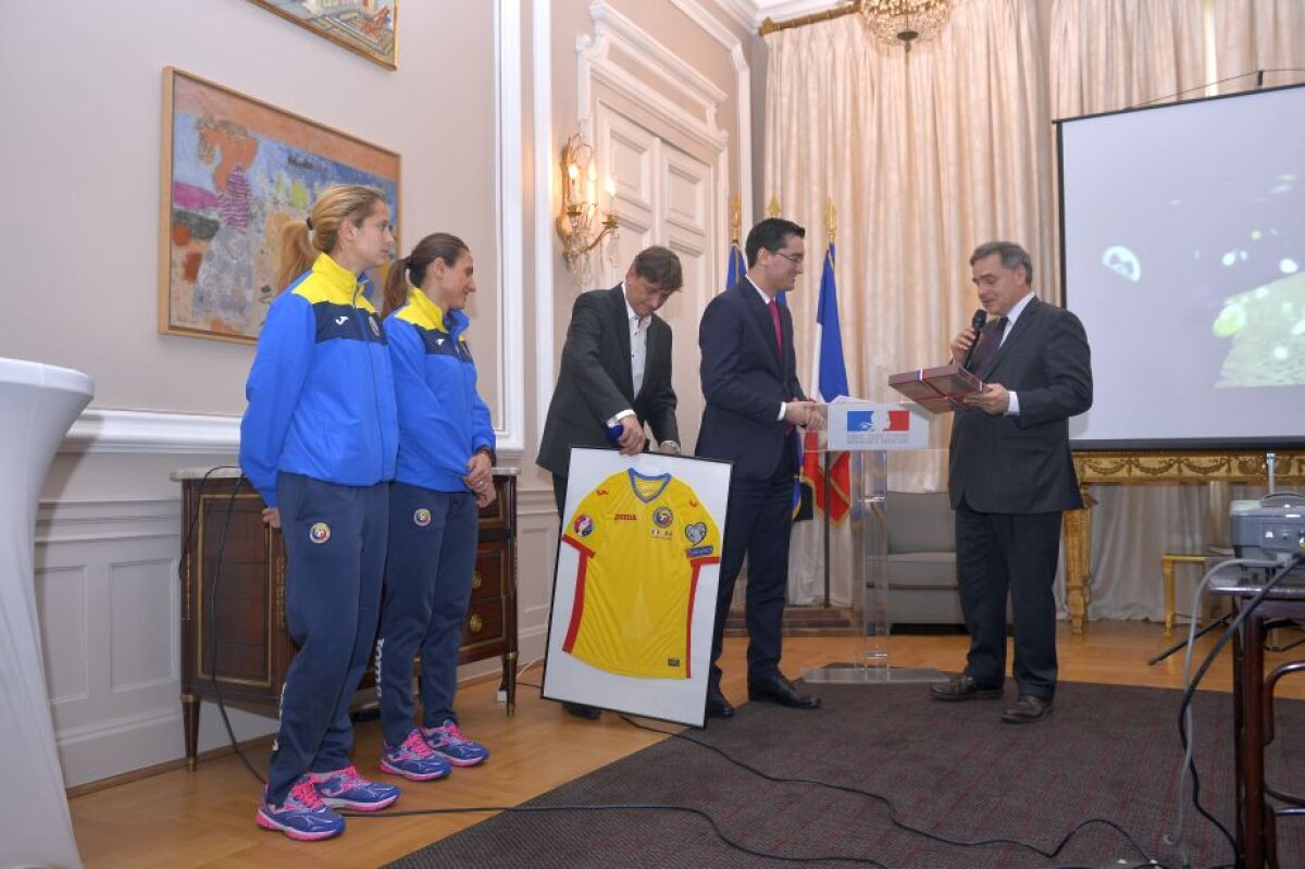 FOTO Așa va arăta tricoul României în primul meci la EURO 2016 » Răzvan Burleanu l-a prezentat