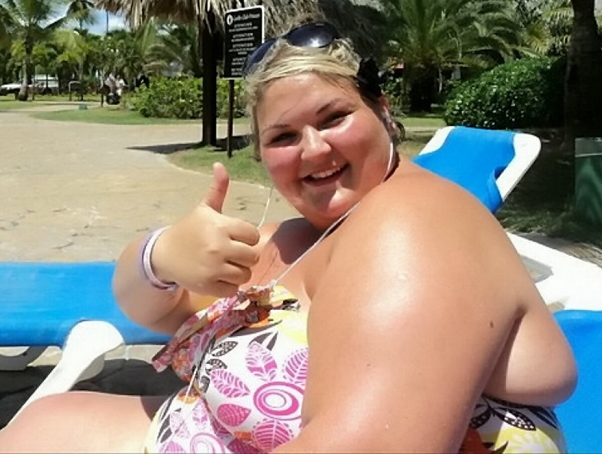 La 24 de ani avea aproape 150 de kg! S-a pus pe slăbit şi acum este de nerecunoscut