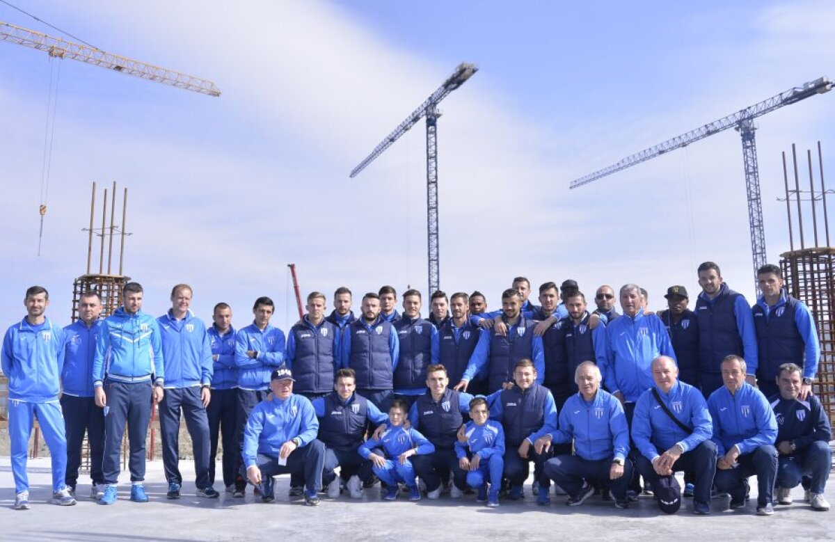 GALERIE FOTO Inspecție pe șantier » Cu 8 luni înainte de inaugurare, jucătorii și antrenorii lui CS U au vrut să vadă cum arată viitoarea arenă din Bănie