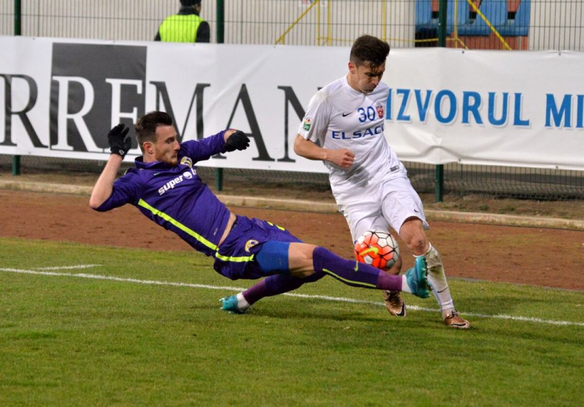 VIDEO+FOTO Fotbal chinuit! Botoșani a învins Petrolul, 1-0, în primul joc din play-out