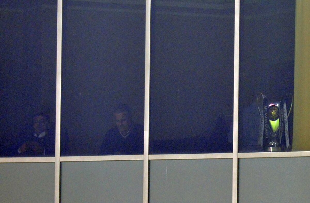 VIDEO+FOTO Cui îi pasă de derby? Cu Șumudică în lojă, Astra trece de Viitorul și își cimentează poziția de lider