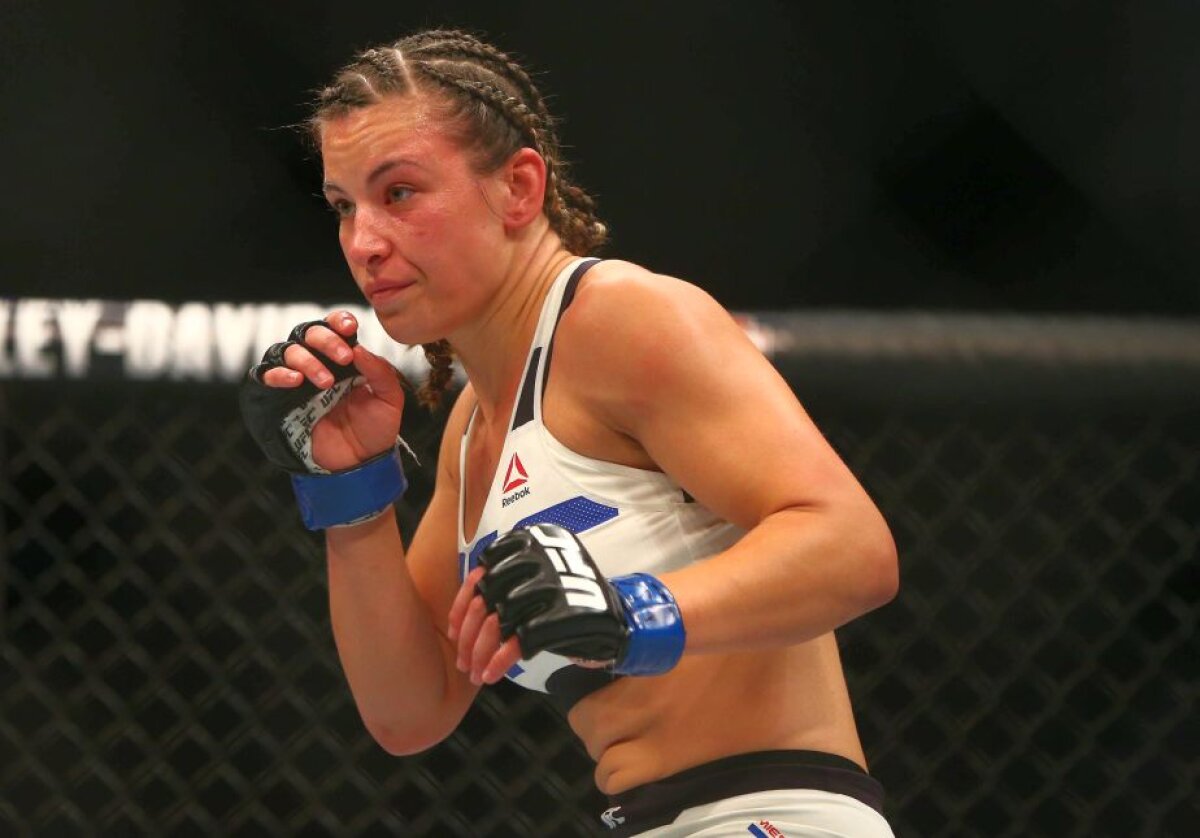 VIDEO + FOTO Spectacol total în UFC » Înfrângere şoc! McGregor şi Holm au pierdut surprinzător