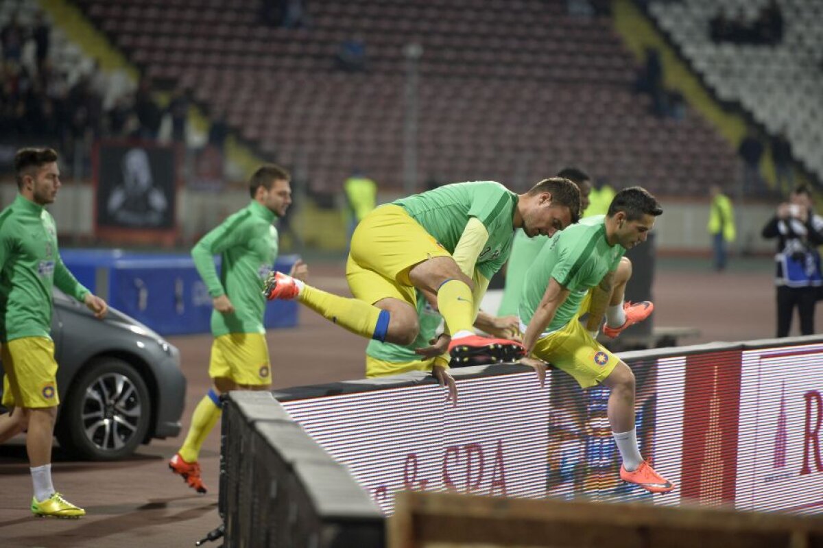 GALERIE FOTO Suporterii Stelei, înapoi după 15 luni! Roș-albaștrii s-au întâlnit la Victoriei și au luat la pas drumul spre Ștefan cel Mare