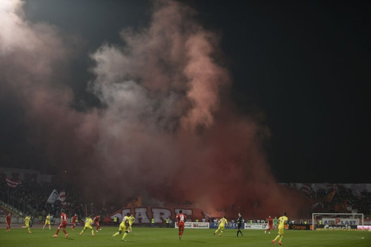 VIDEO + FOTO Derby din nou! Spectacol pirotehnic la Derby de România