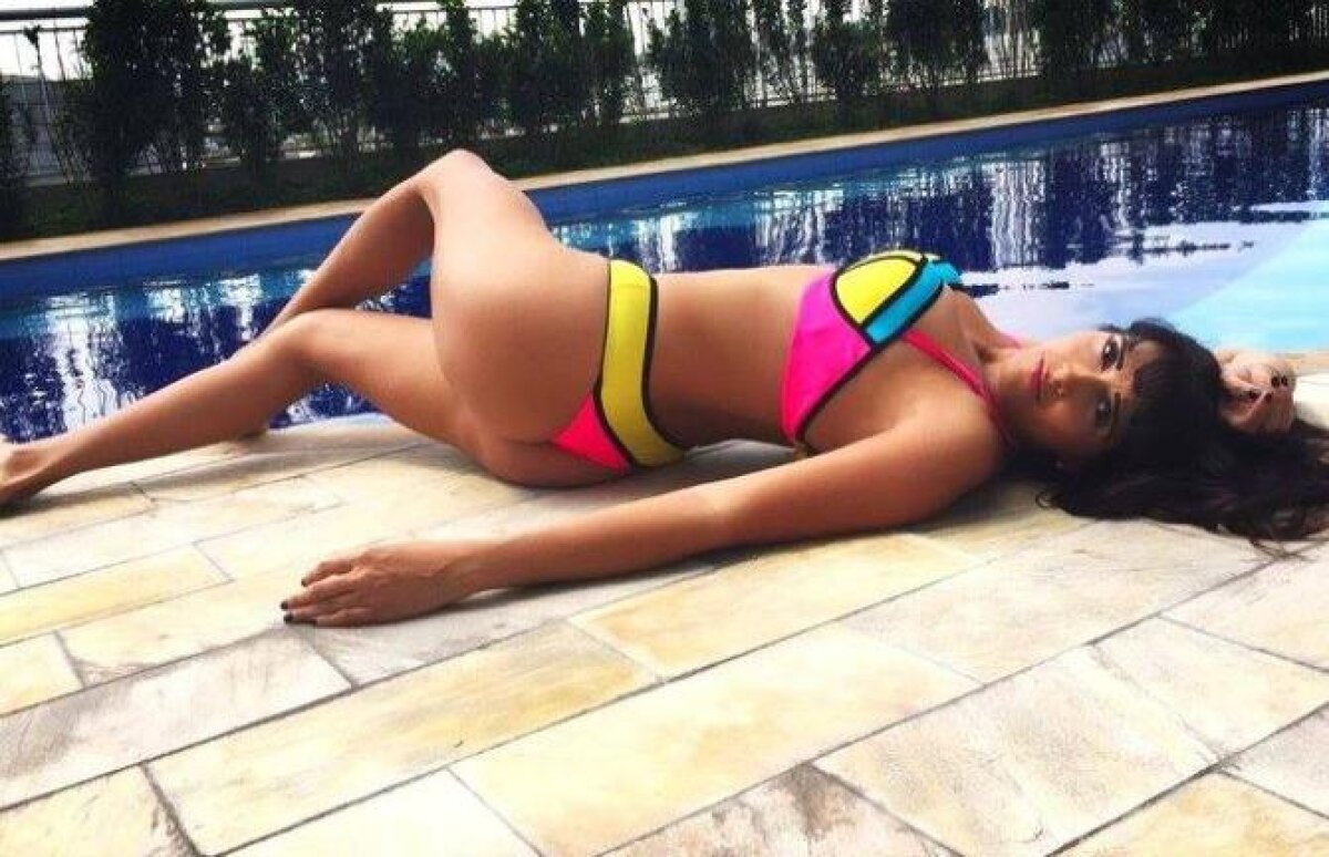 GALERIE FOTO Ea e cea mai hot fană a lui Real Madrid! Imagini superbe de la o ședință foto