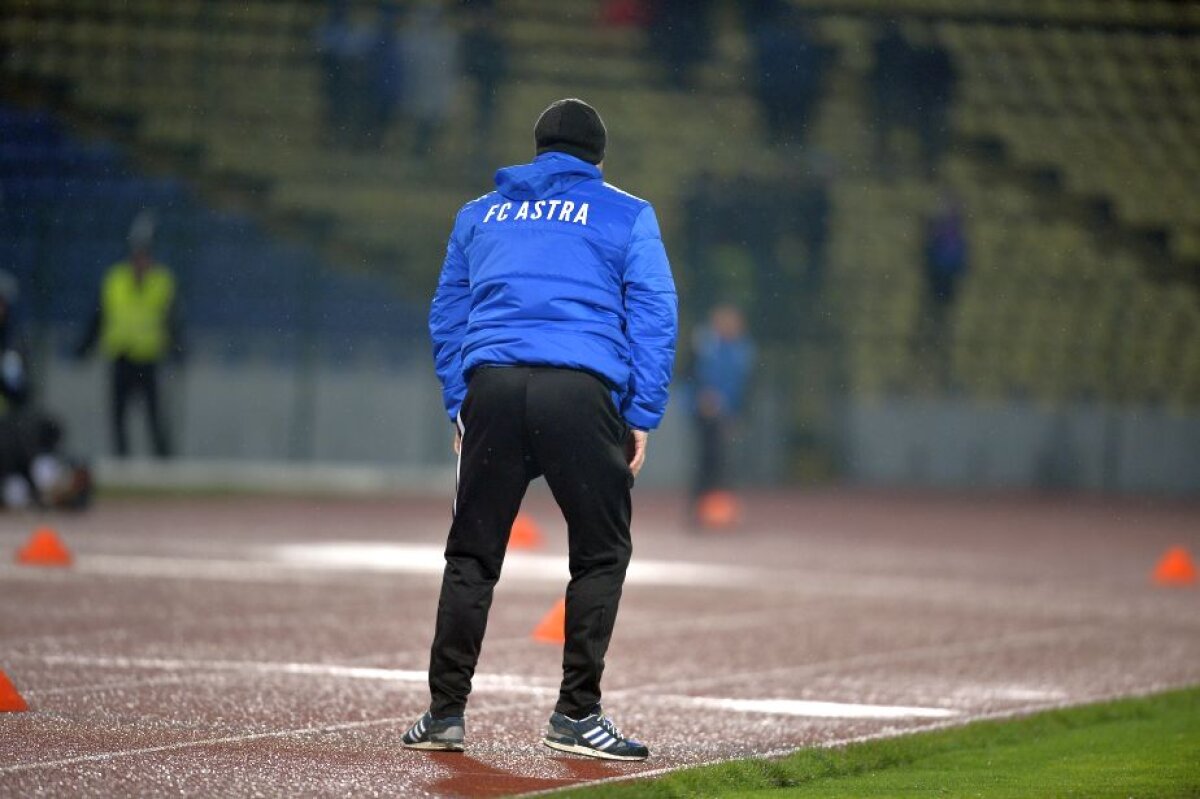 FOTO EXCLUSIV Şumudică, trei gesturi golănești către fanii Stelei