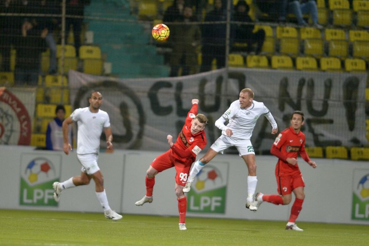  FOTO + VIDEO Chiajna - Dinamo 3-0 » Formația alb-roșie a fost umilită și e ca și eliminată din Cupa Ligii!