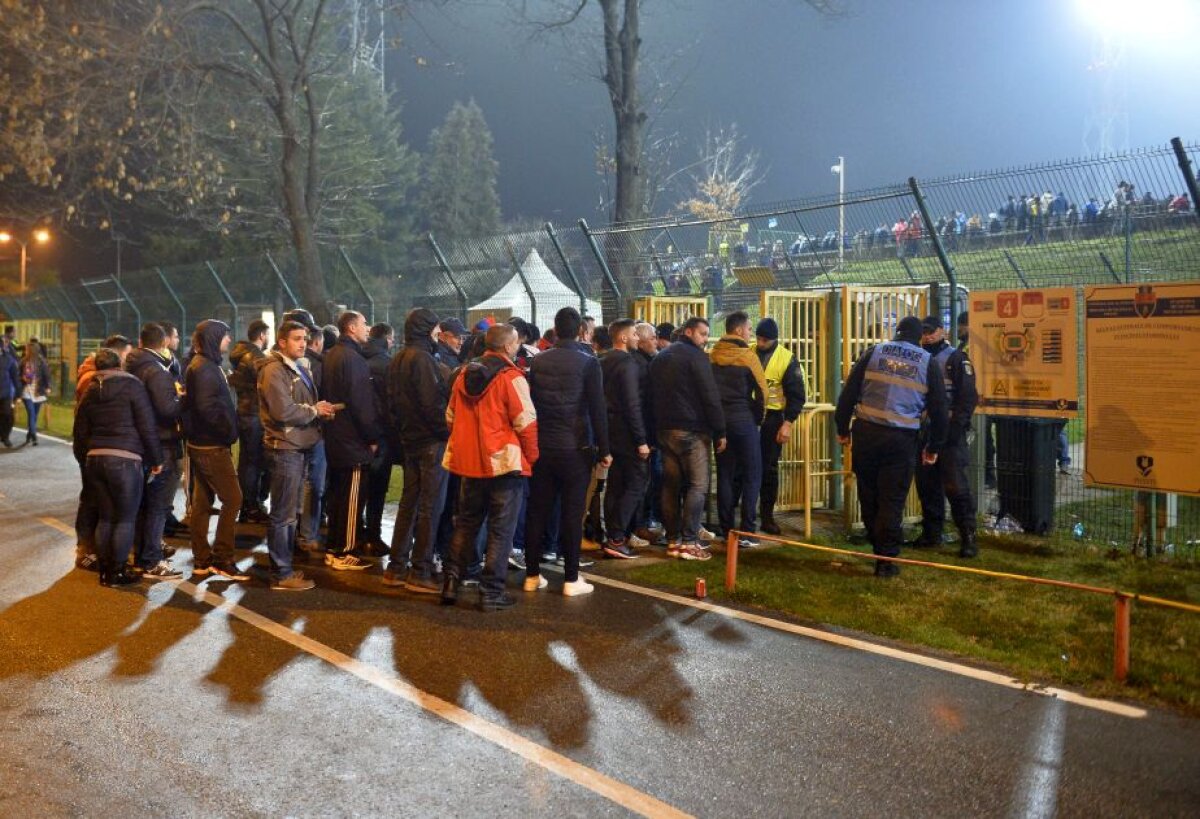 VIDEO+FOTO Reghe - Șumi 2-0 » Steaua a învins Astra și s-a apropiat la trei puncte de giurgiuveni