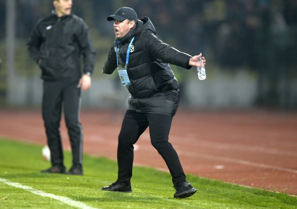 VIDEO+FOTO Reghe - Șumi 2-0 » Steaua a învins Astra și s-a apropiat la trei puncte de giurgiuveni