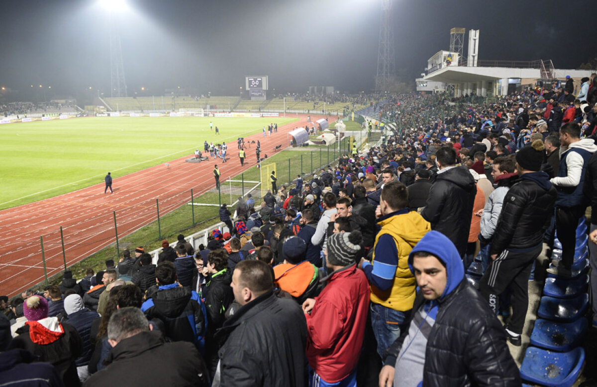 Numărătoarea finală » Celebra melodie "The Final Countdown" a răsunat în boxele arenei din Pitești