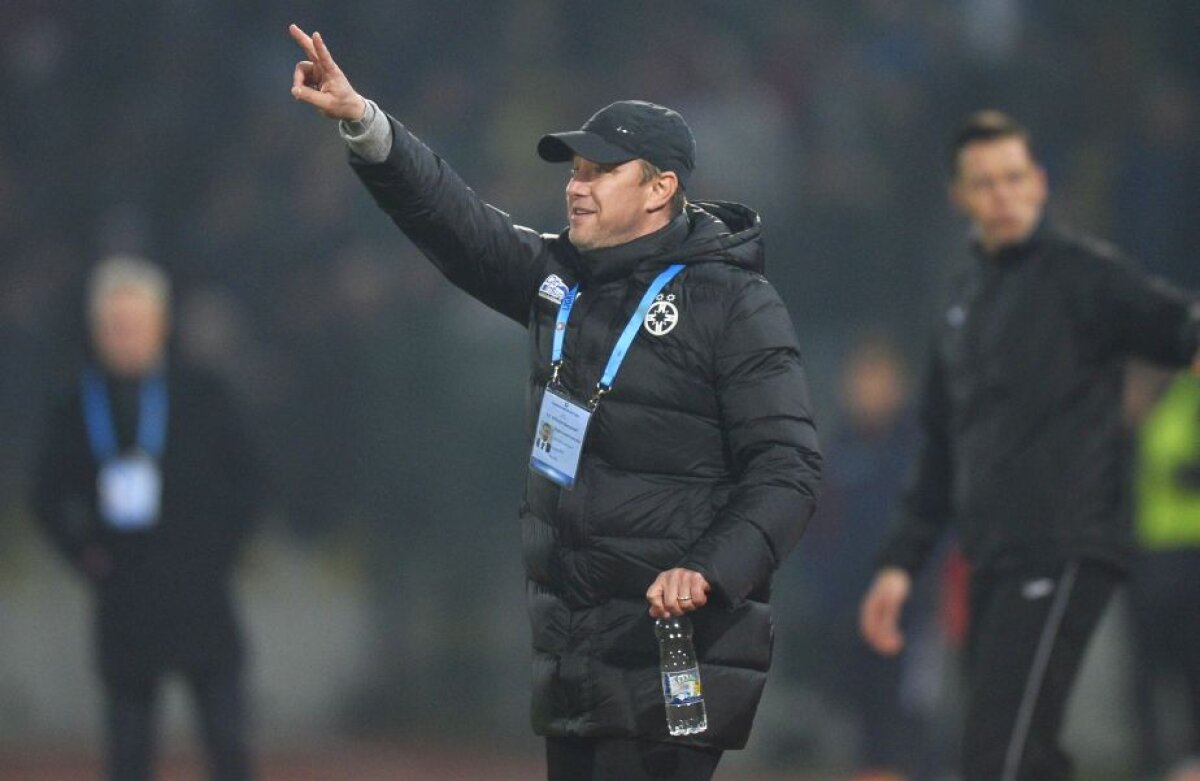 VIDEO+FOTO Reghe - Șumi 2-0 » Steaua a învins Astra și s-a apropiat la trei puncte de giurgiuveni