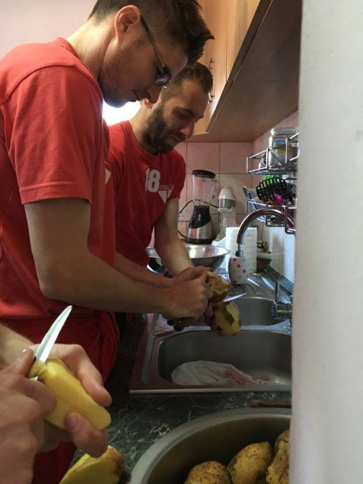 GALERIE FOTO Imagini unice! Știi ce mai face fostul dinamovist Strătilă?