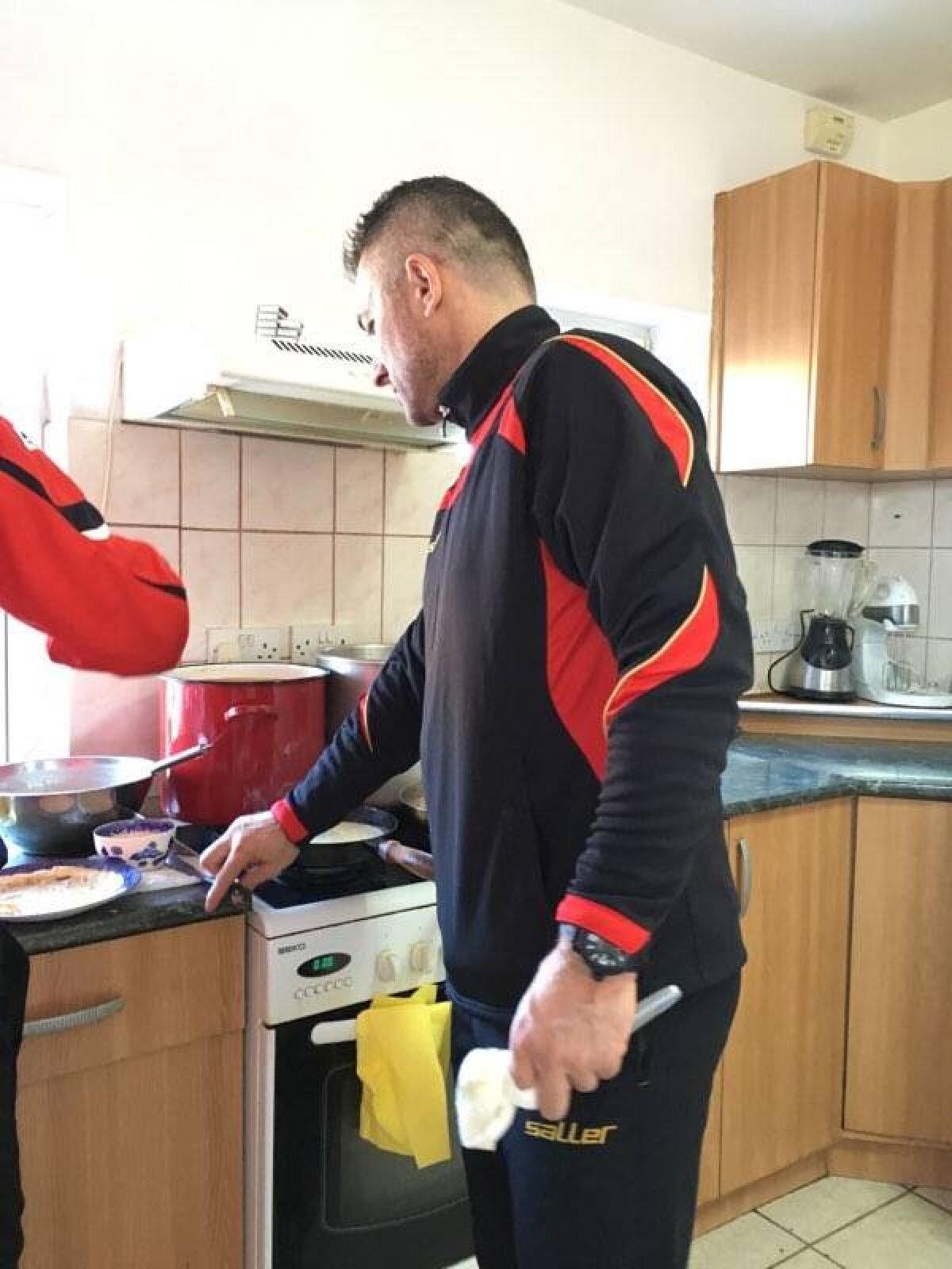 GALERIE FOTO Imagini unice! Știi ce mai face fostul dinamovist Strătilă?