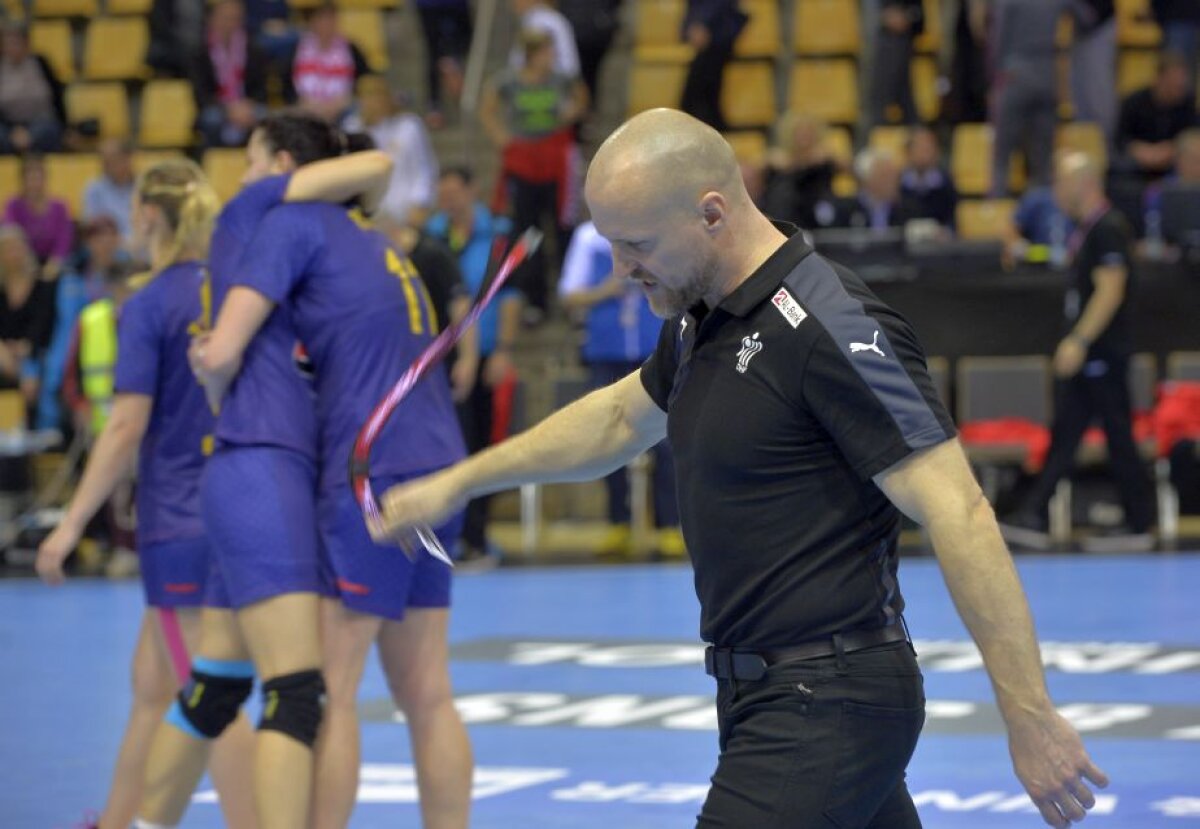 FOTO BOMBARDAMENT! România pune la pământ Danemarca în primul meci pentru Rio! #BravoFETELOR