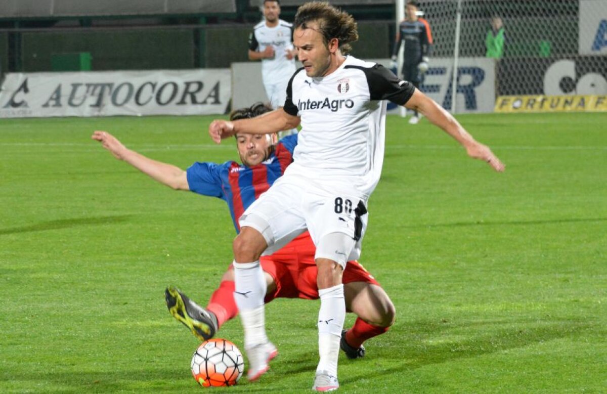 VIDEO Veterani de război » Teixeira a fost decisiv în meciul cu ASA, scor 1-0
