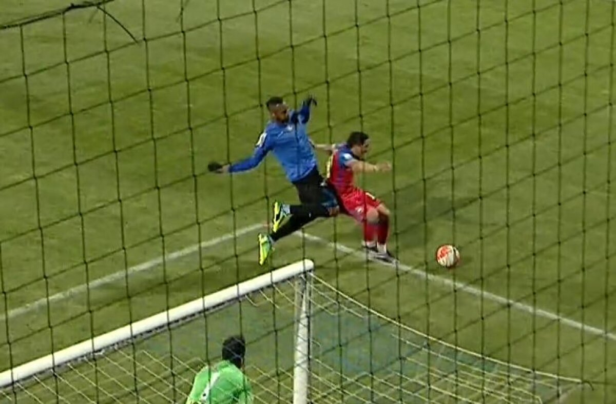 FOTO Steaua bârsană » Gafele arbitrilor au influențat rezultatul din Viitorul - Steaua 1-3 » Henț și un penalty ușor!