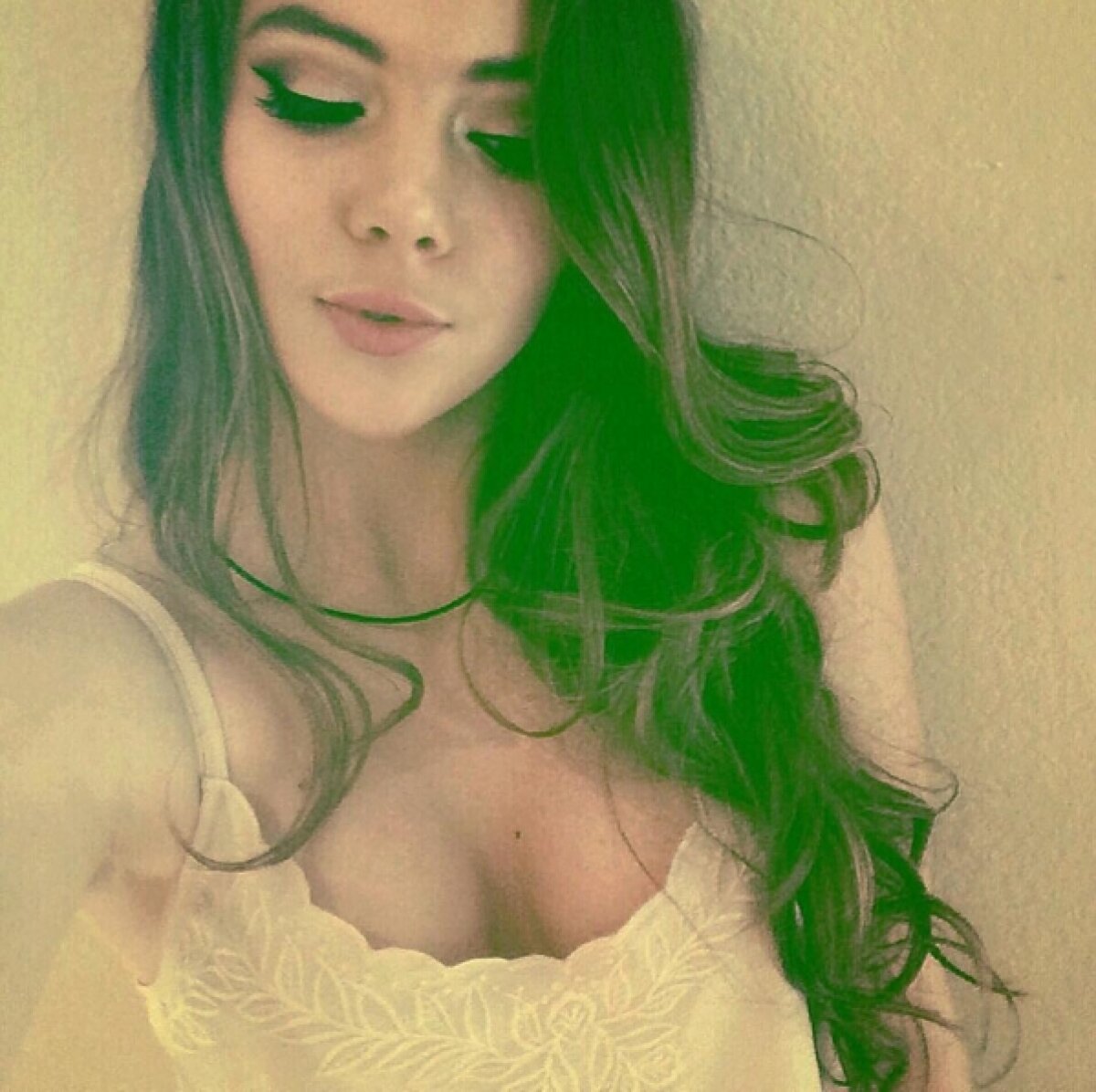 GALERIE FOTO O dublă medaliată la Jocurile Olimpice aprinde imaginația fanilor pe internet! Fotografii incendiare cu fosta gimnastă