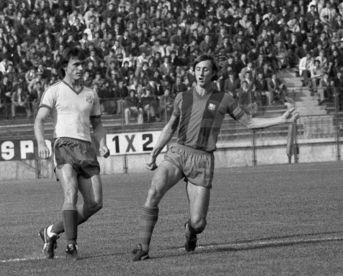 SUPERFOTO Imagini de colecție cu Johan Cruyff pe stadionul Ghencea, la singurul său meci în România » A jucat împotriva Stelei