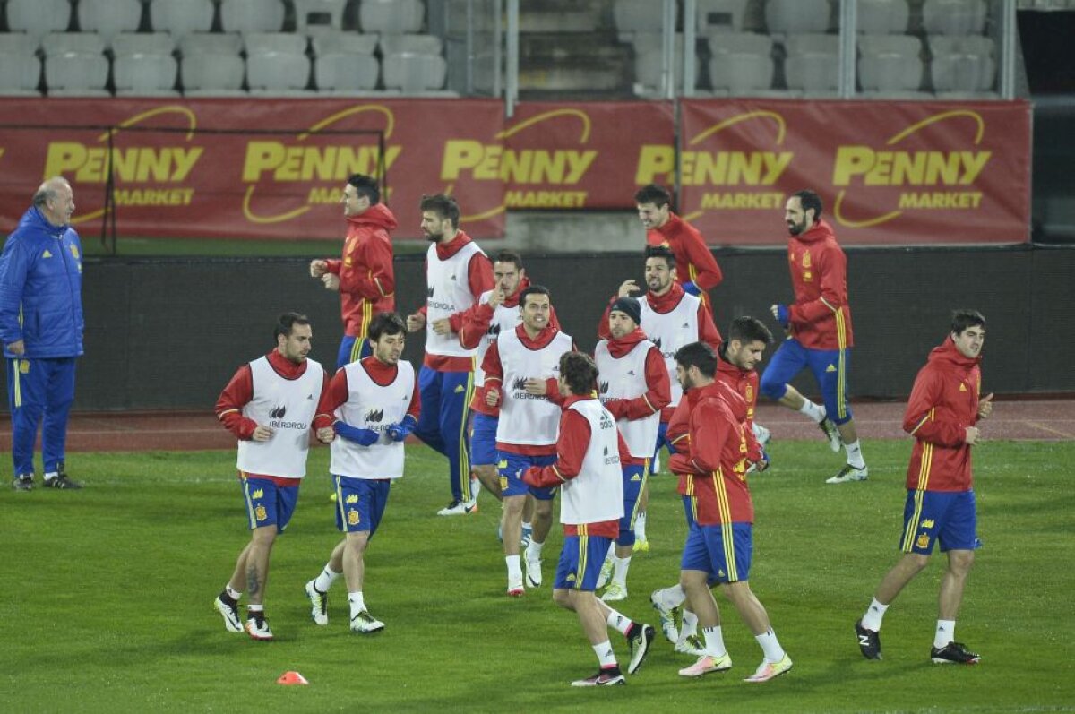 FOTO Speriaţi de teroriști » Doar presa a avut acces la antrenamentul spaniolilor de pe Cluj Arena
