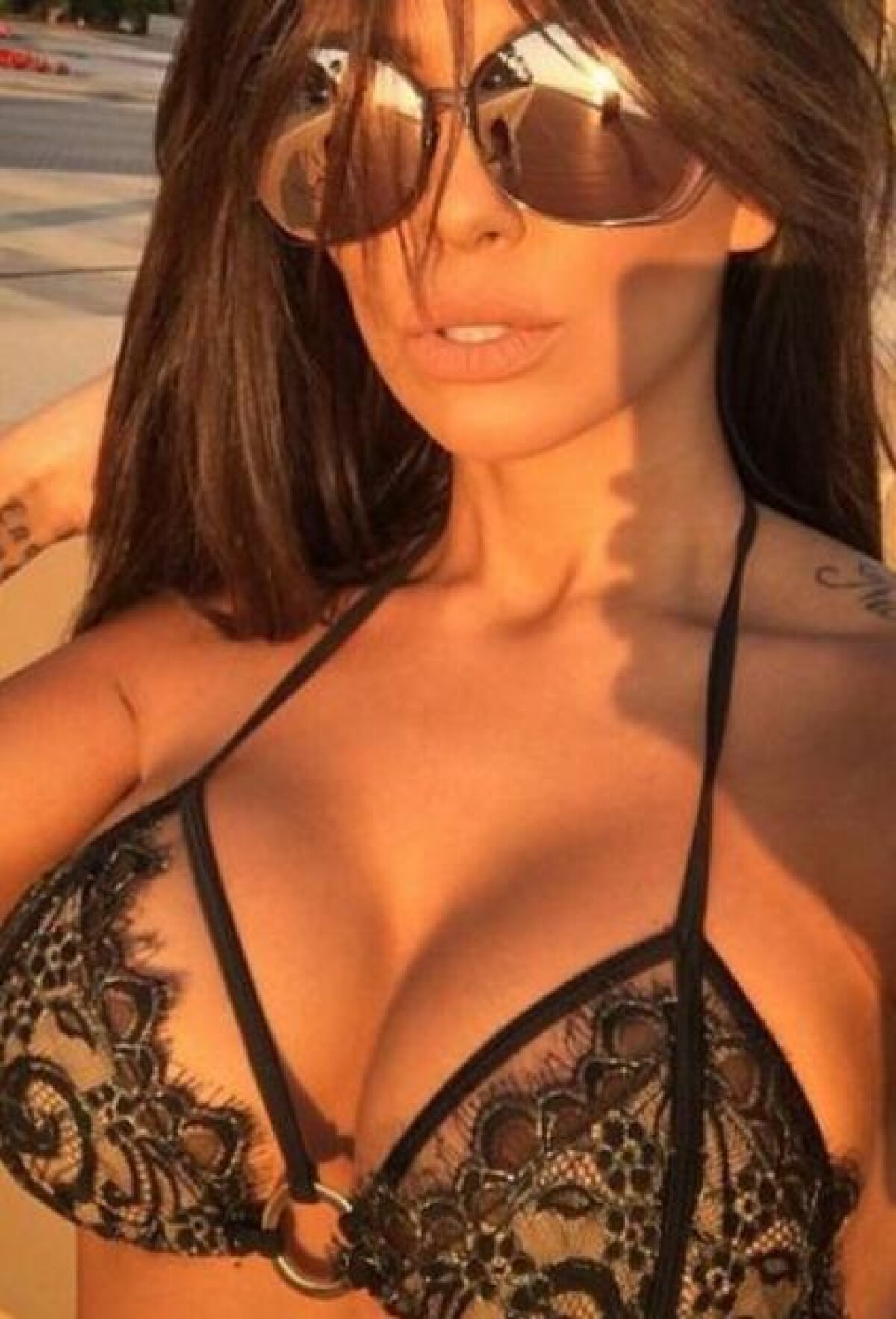 GALERIE FOTO A fost cu Bojinov și Berbatov, dar acum i-a sucit mințile lui Ronaldo » Imagini incendiare cu femeia din viața portughezului