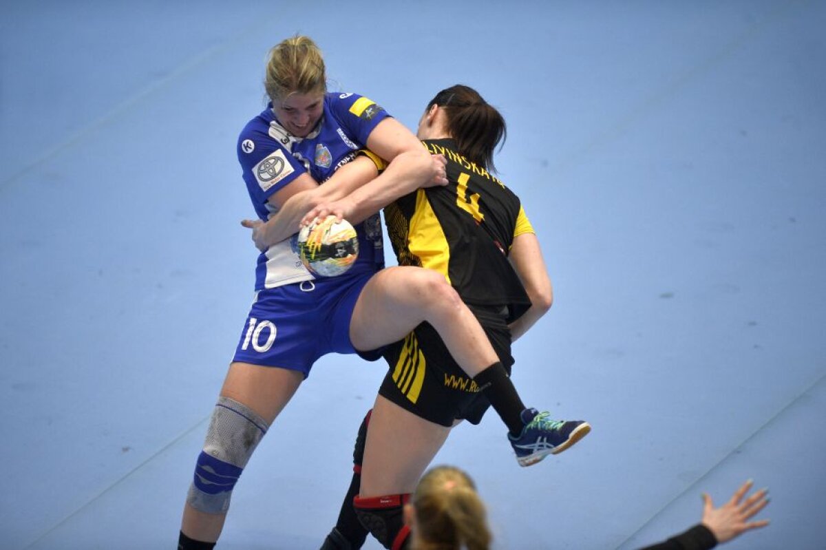 FOTO Dramatism în sferturile Ligii Campionilor la handbal » CSM București - Rostov Don 26-25