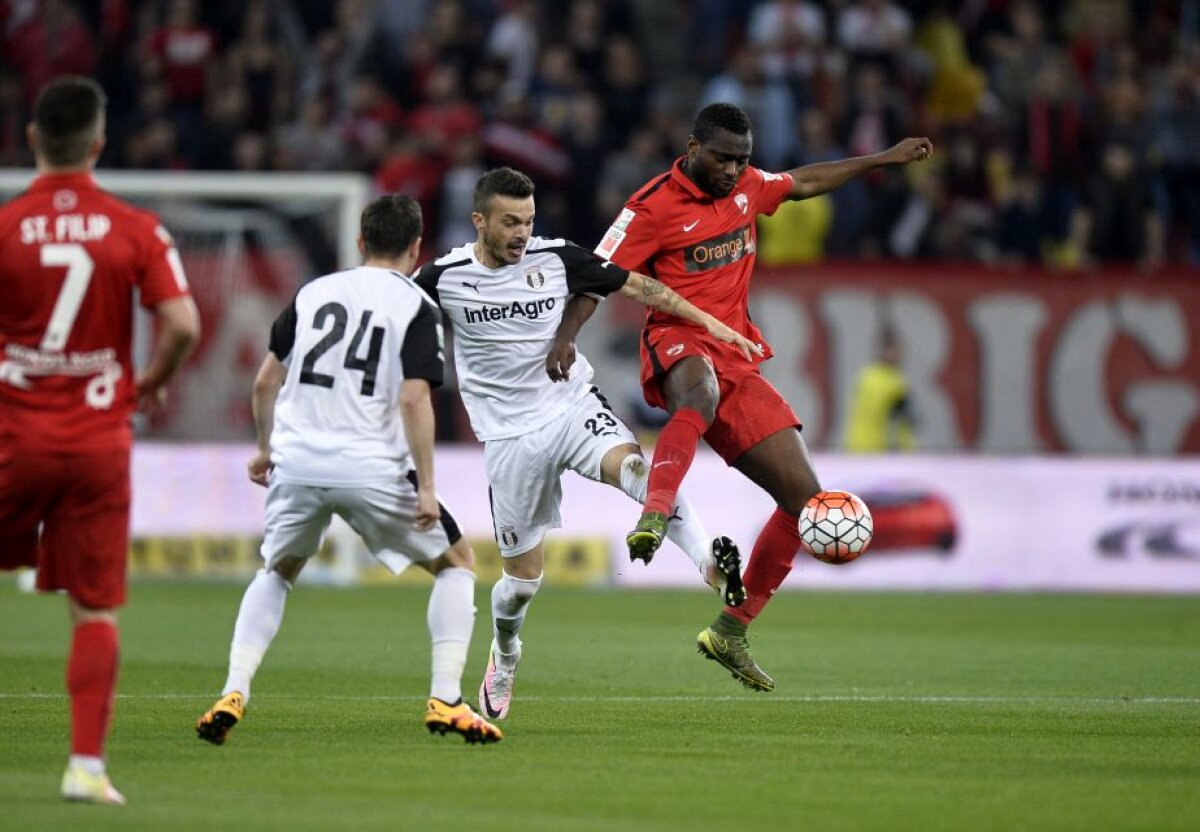 VIDEO+FOTO Victorie anti-Steaua » Cu Alibec în zi de grație, Astra a distrus Dinamo, 4-1, și rămâne pe primul loc