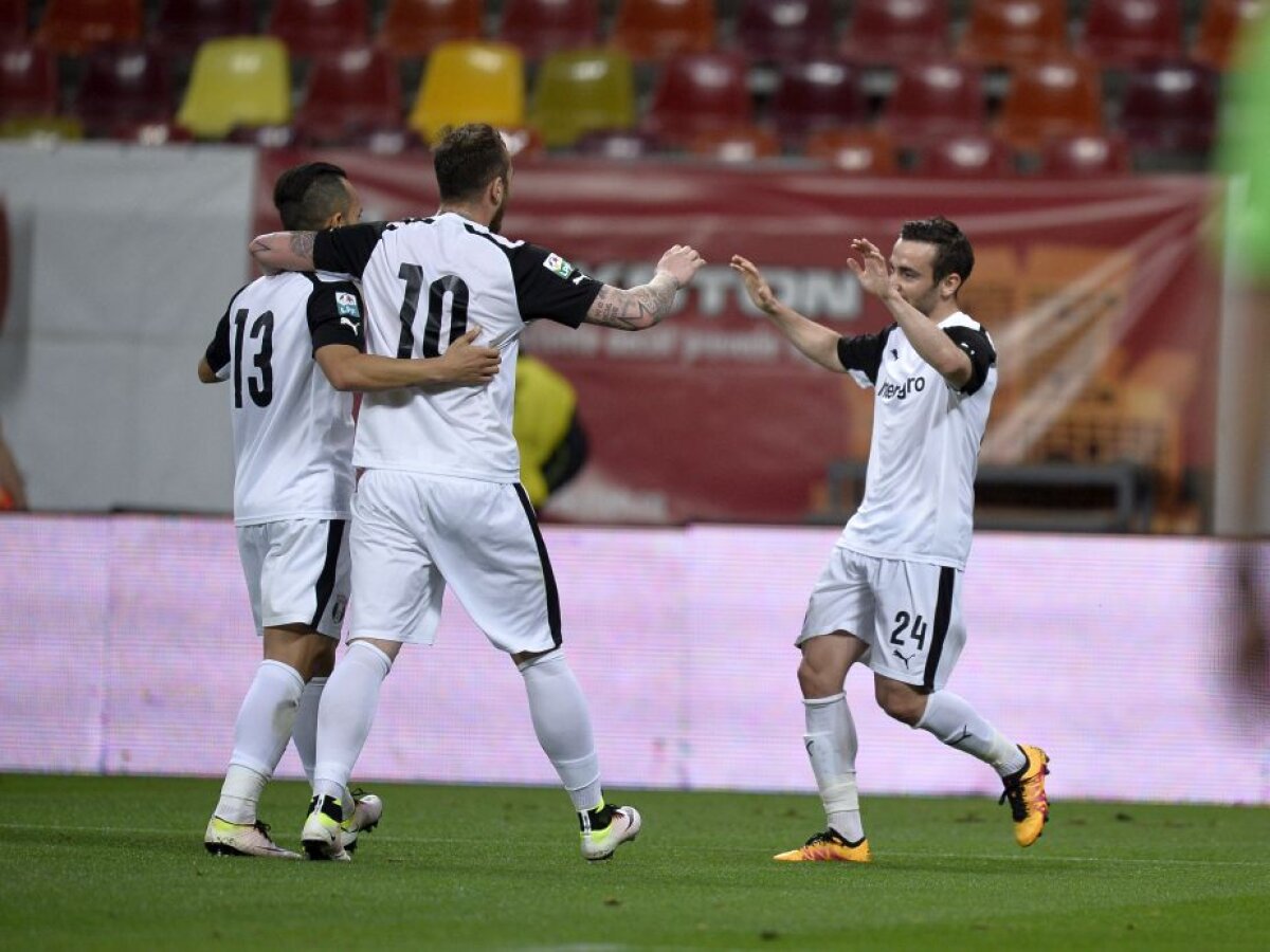 VIDEO+FOTO Victorie anti-Steaua » Cu Alibec în zi de grație, Astra a distrus Dinamo, 4-1, și rămâne pe primul loc