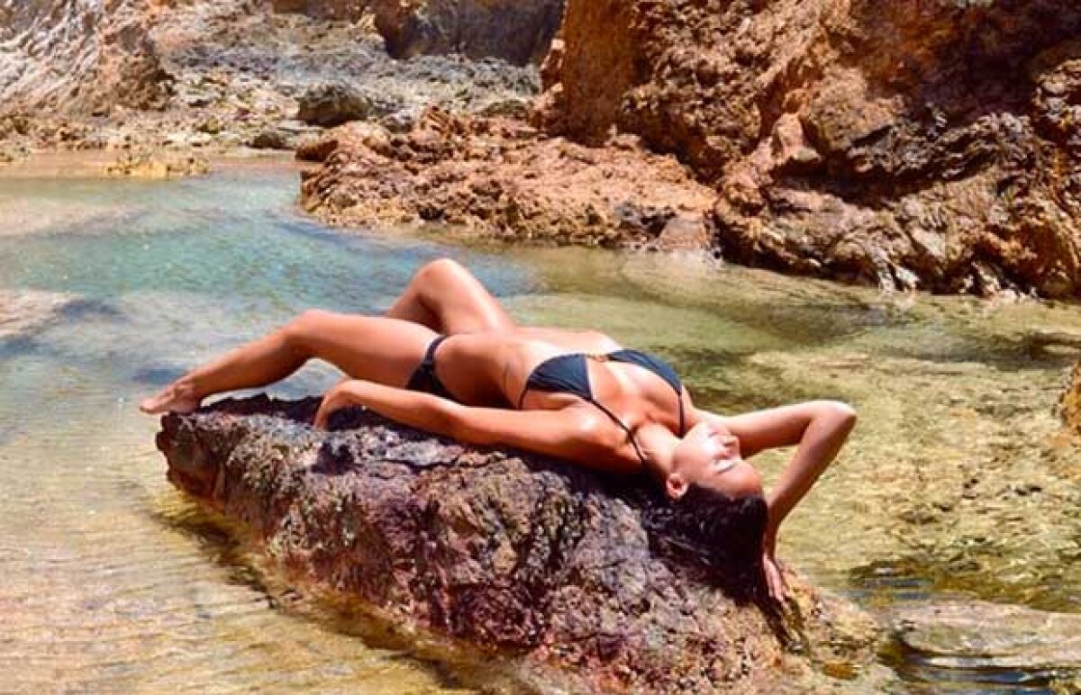 FOTO Legendarul Leboeuf are o fată care scandalizează Franța cu pozele sale nud