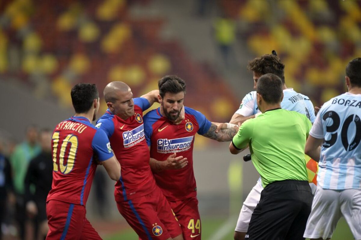  GALERIE FOTO Scandal pe teren la Steaua - ASA » De la ce a pornit totul. A fost nevoie de intervenția stewarzilor