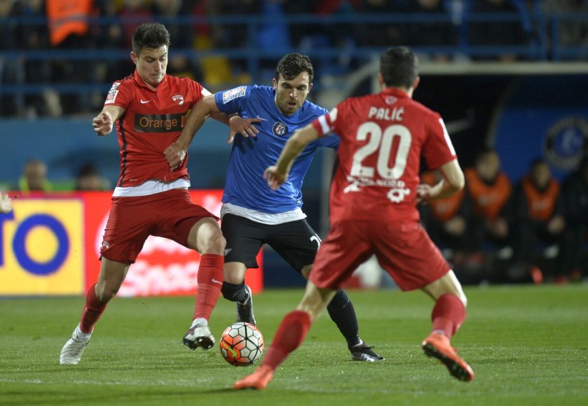 VIDEO+FOTO Dinamo întoarce pe terenul Viitorului și reușește prima victorie în play-off, 2-1!