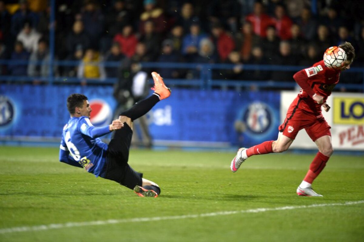 VIDEO+FOTO Dinamo întoarce pe terenul Viitorului și reușește prima victorie în play-off, 2-1!