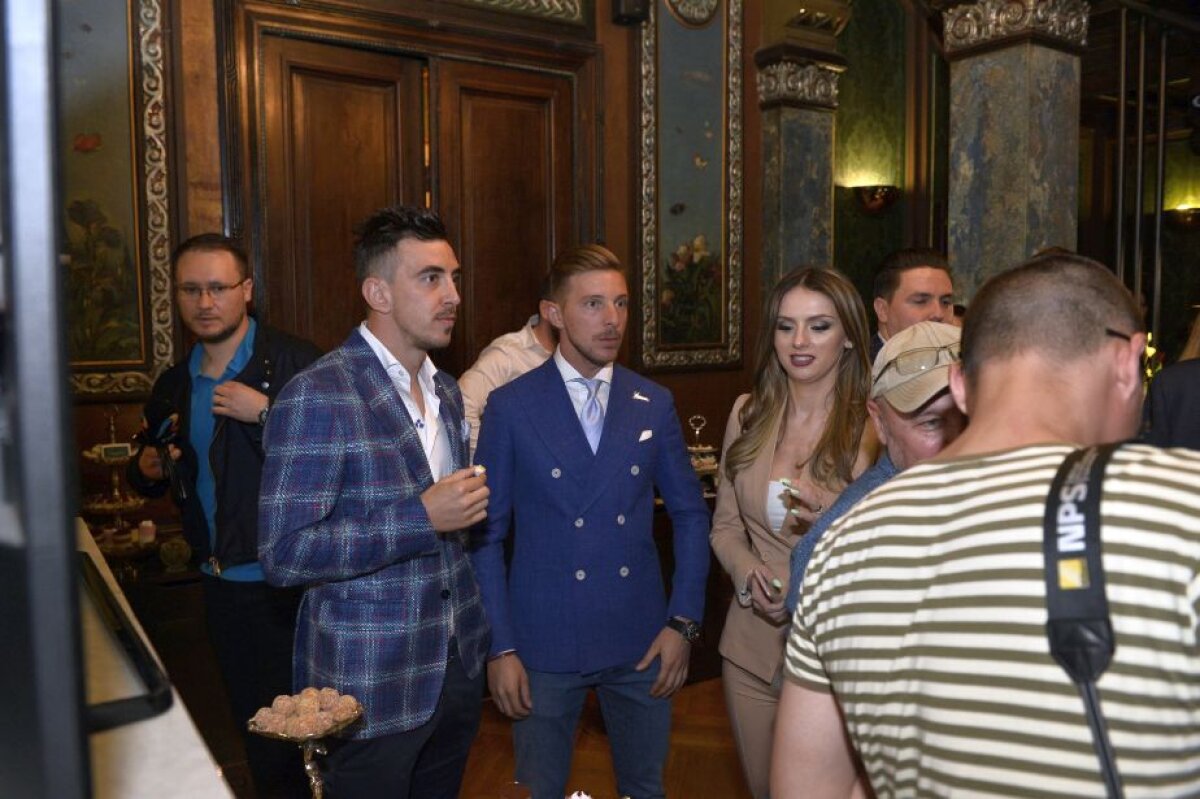 FOTO Botezatu a prezentat costumele pe care jucătorii naționalei le vor purta la EURO » Vor putea să le cumpere și suporterii!