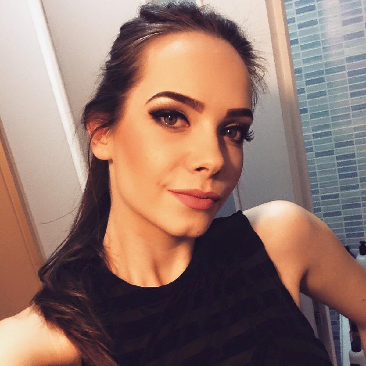 El este vedetă în Liga 1, iar ea face ravagii pe internet » Cum arată iubita unuia dintre cei mai buni jucători români