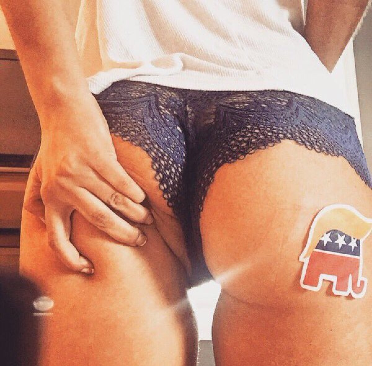 FOTO Donald Trump scoate artileria grea! :) ”Babes For Trump” îl susține în cursa pentru Casa Albă