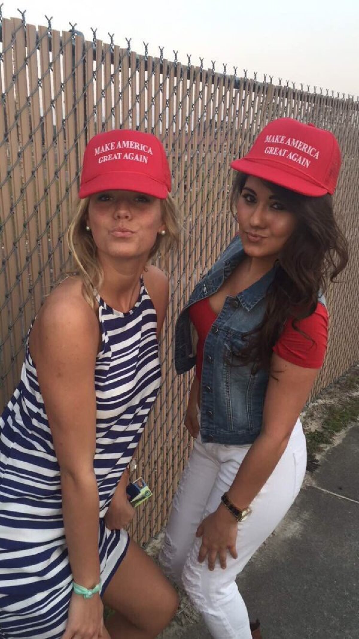 FOTO Donald Trump scoate artileria grea! :) ”Babes For Trump” îl susține în cursa pentru Casa Albă