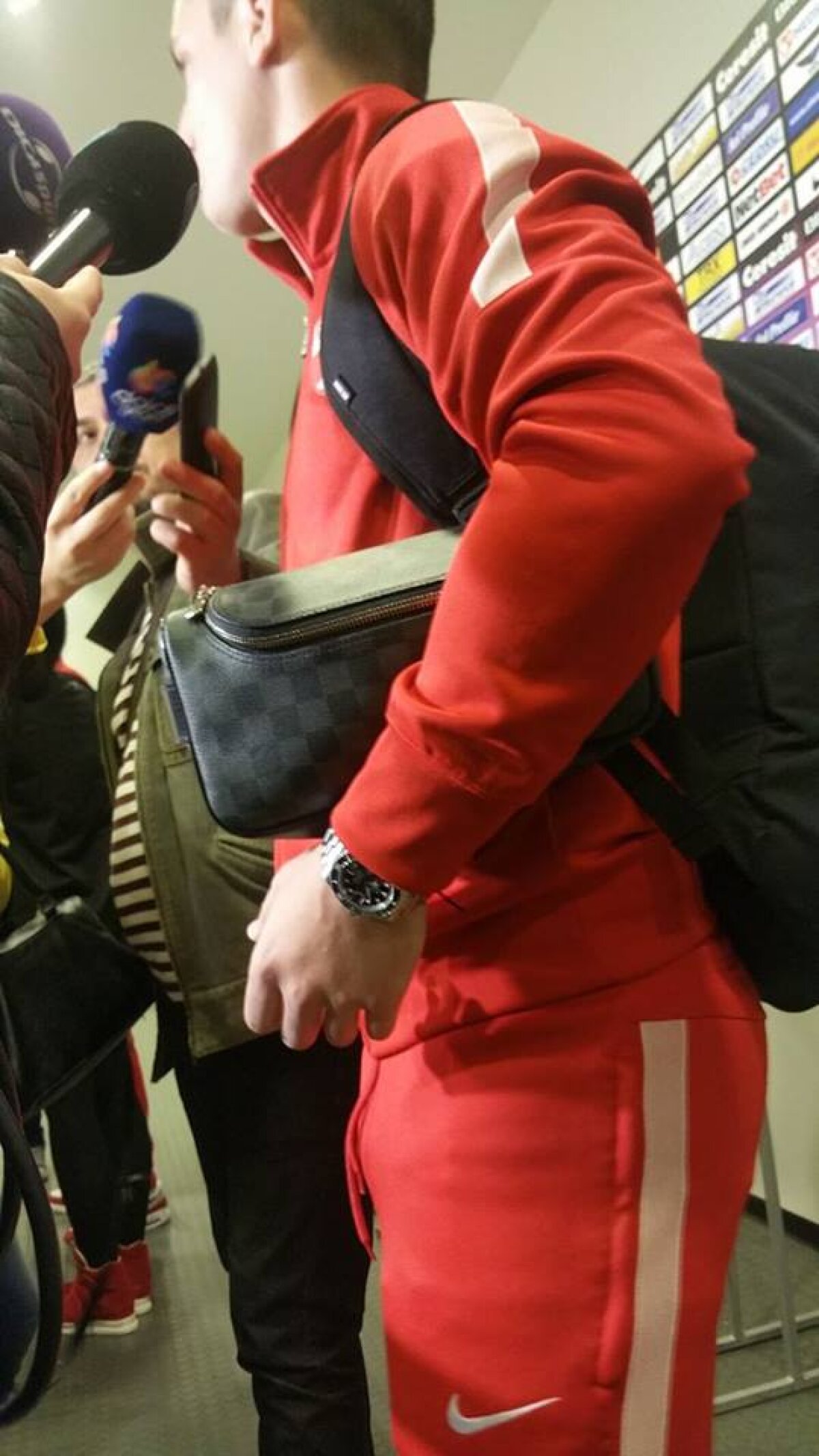 FOTO Steliano Filip a surprins pe toată lumea la ieșirea de la vestiare » Apariție de gală