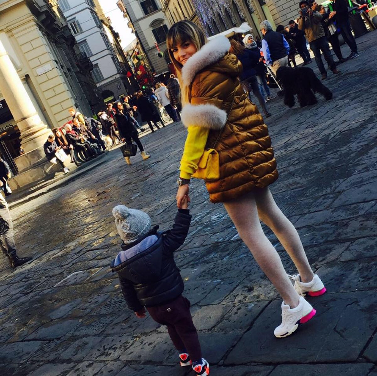 GALERIE FOTO Cât de sexy e soția lui Ciprian Tătărușanu! Cele mai incendiare poze