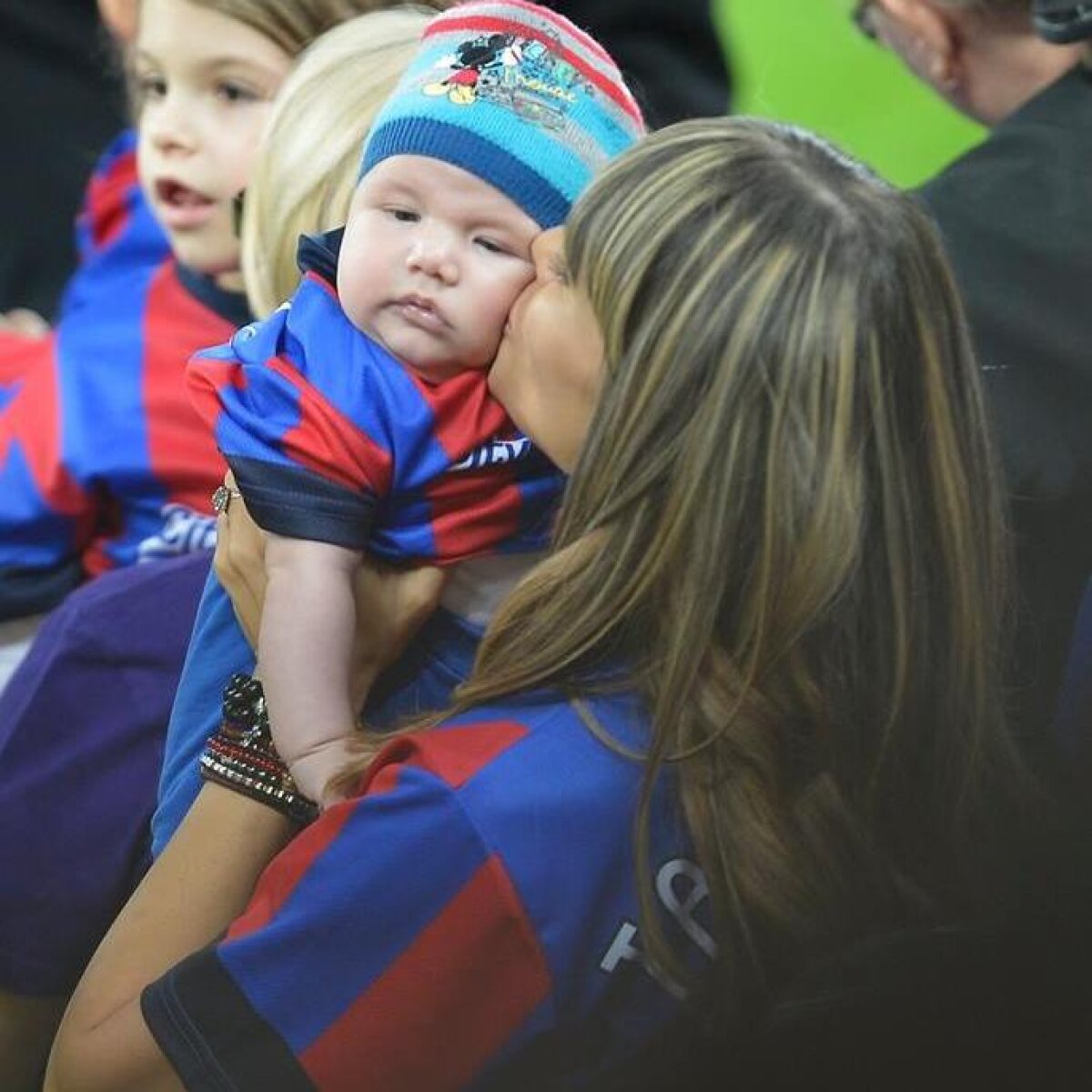 GALERIE FOTO Cât de sexy e soția lui Ciprian Tătărușanu! Cele mai incendiare poze